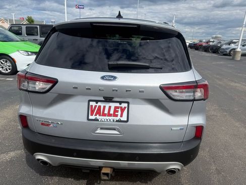 Used 2020 Ford Escape Titanium AWD/4WD image 4