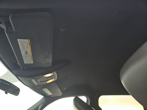 Used 2021 RAM 2500 Tradesman w/ Chrome Appearance Group image 17