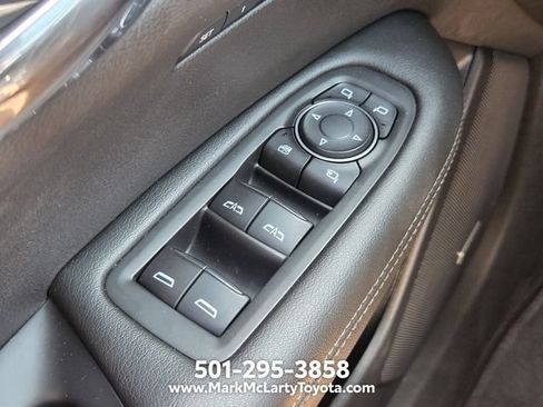 Used 2022 Cadillac XT6 Premium Luxury FWD image 27