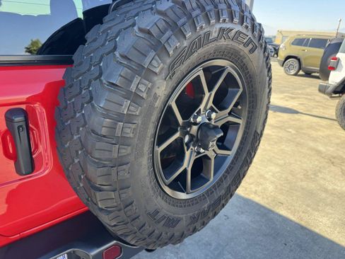 Certified 2025 Jeep Wrangler Unlimited Sport AWD/4WD image 13