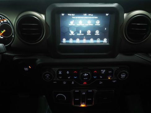 Used 2021 Jeep Wrangler Unlimited Sport AWD/4WD image 18