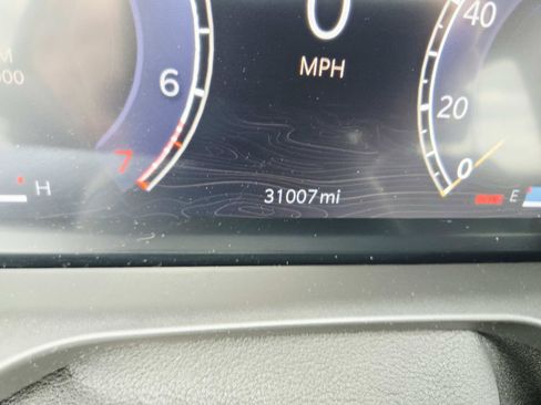 Used 2022 Jeep Grand Cherokee L Laredo w/ Luxury Tech Group I AWD/4WD image 28
