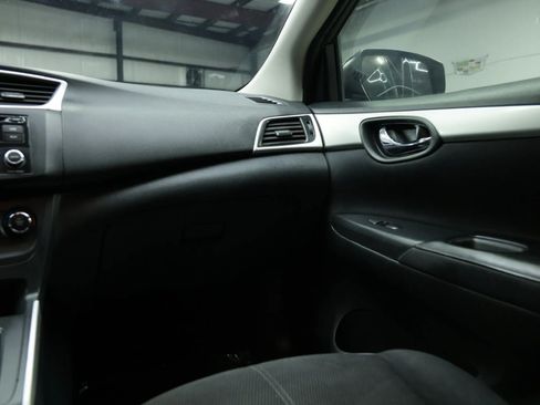 Used 2017 Nissan Sentra S FWD image 28
