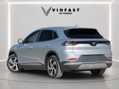 New 2025 VinFast VF 8 Eco
