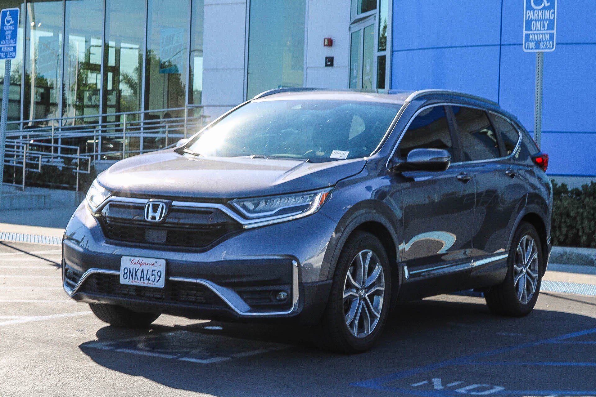 Used 2020 Honda CR-V Touring image 3