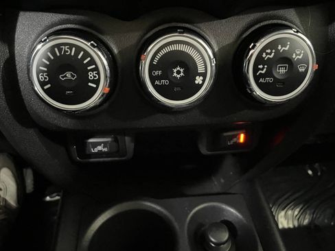 Used 2017 Mitsubishi Outlander Sport SE image 37