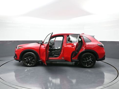 Certified 2025 Honda HR-V Sport image 41