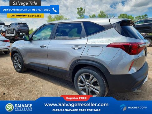 Used 2023 Kia Seltos LX AWD/4WD image 3