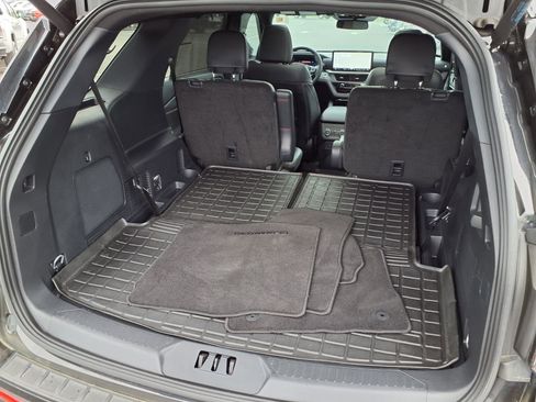 Used 2025 Ford Explorer ST AWD/4WD image 31