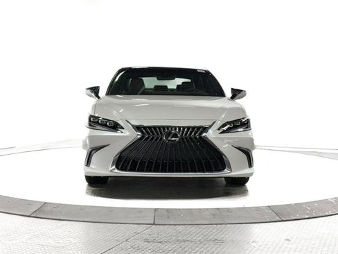 New 2025 Lexus ES 350 Ultra Luxury image 2