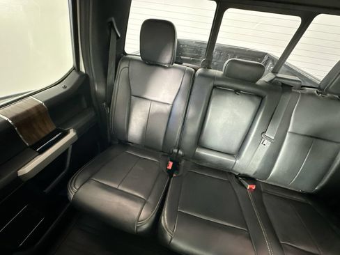 Used 2019 Ford F150 Lariat w/ Equipment Group 502A Luxury AWD/4WD image 12