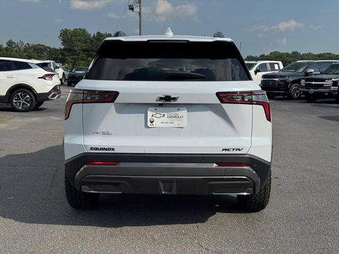 Used 2026 Chevrolet Equinox ACTIV w/ Safety and Technology Package FWD image 4