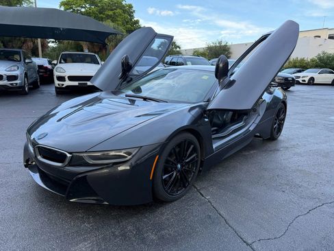 Used 2019 BMW i8 Coupe image 12