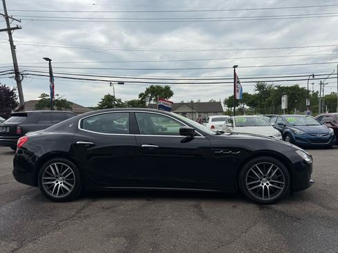 Used 2018 Maserati Ghibli S Q4 AWD/4WD image 4