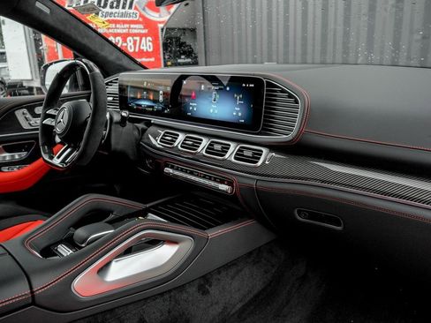 Used 2025 Mercedes-Benz GLE 63 AMG S image 25