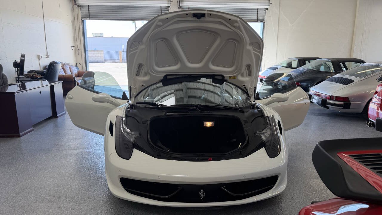 Used 2012 Ferrari 458 Italia Coupe RWD image 64
