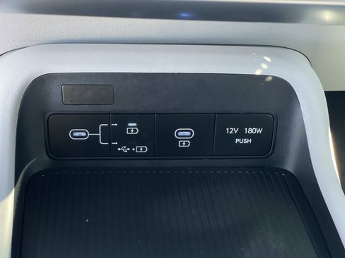 Certified 2025 Hyundai Kona SEL image 14