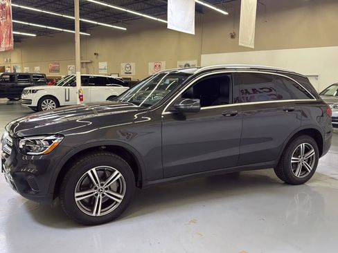 Used 2020 Mercedes-Benz GLC 300 4MATIC image 5