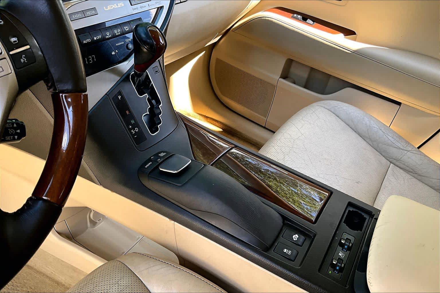 Used 2013 Lexus RX 450h FWD w/ Navigation Pkg image 14