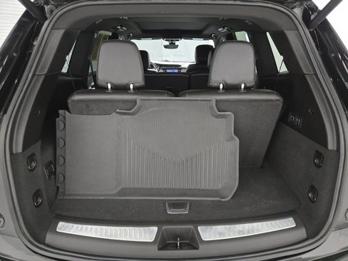 Used 2023 Cadillac XT6 Sport w/ LPO, ONYX Package image 17