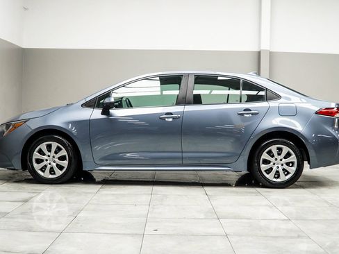 Used 2024 Toyota Corolla LE image 9