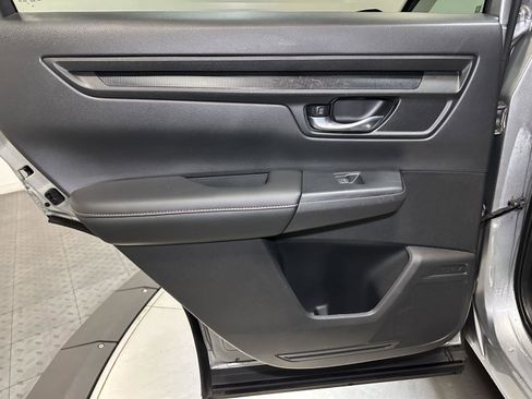 Certified 2025 Honda CR-V Sport image 30