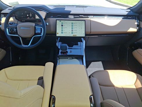 New 2026 Land Rover Range Rover Sport SE AWD/4WD image 13