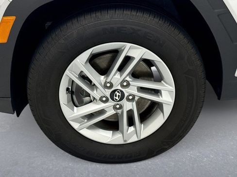 Used 2025 Hyundai Tucson SE image 21