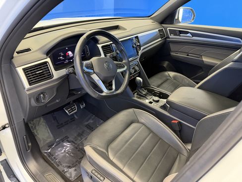Used 2023 Volkswagen Atlas Cross Sport SEL Premium R-Line AWD/4WD image 11