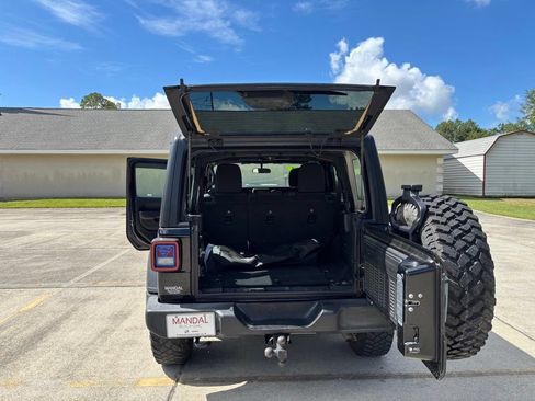 Used 2021 Jeep Wrangler Unlimited Sport AWD/4WD image 16