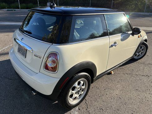 Used 2012 MINI Cooper Hardtop image 4