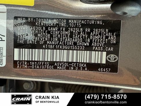 Used 2016 Toyota Camry SE image 34