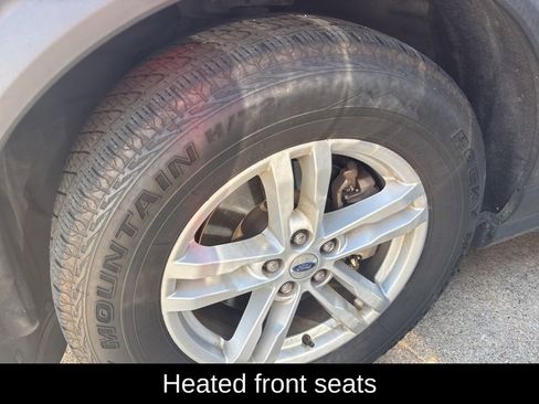 Used 2021 Ford Explorer XLT RWD image 7