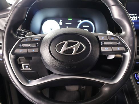 Used 2023 Hyundai Palisade Calligraphy image 3