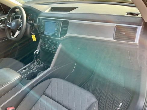 Used 2021 Volkswagen Atlas S image 25