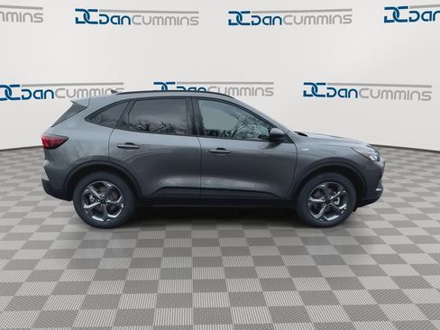 New 2025 Ford Escape ST-Line w/ Cold Weather Package image 9