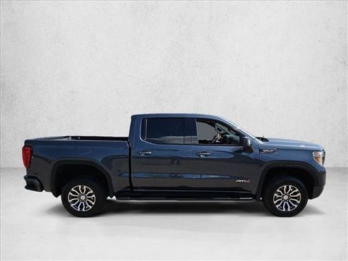 Used 2021 GMC Sierra 1500 AT4 w/ AT4 Preferred Package AWD/4WD image 4