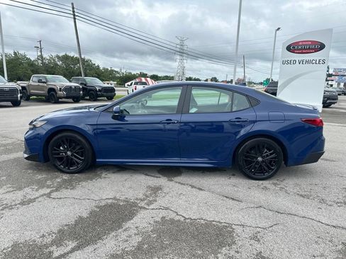 Certified 2025 Toyota Camry SE FWD image 4