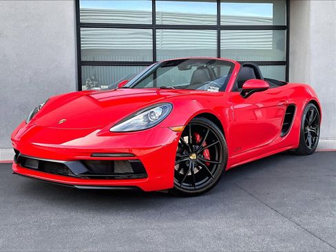 Certified 2019 Porsche 718 Boxster GTS image 1
