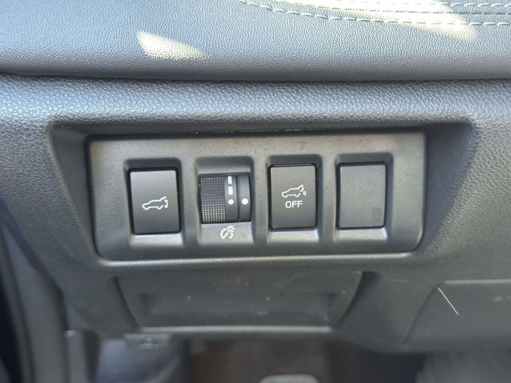 Certified 2025 Subaru Outback Touring XT AWD/4WD image 31