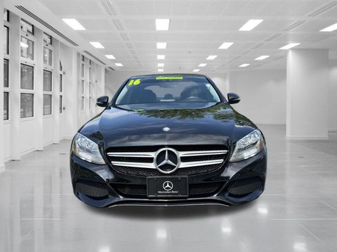 Used 2016 Mercedes-Benz C 300 4MATIC Sedan image 2