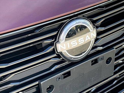Used 2025 Nissan Altima 2.5 SV FWD image 27