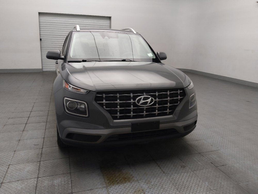 Used 2020 Hyundai Venue SEL FWD image 14