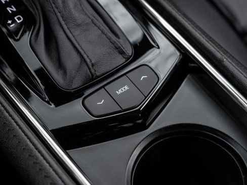 Used 2017 Cadillac ATS V w/ Luxury Package image 34