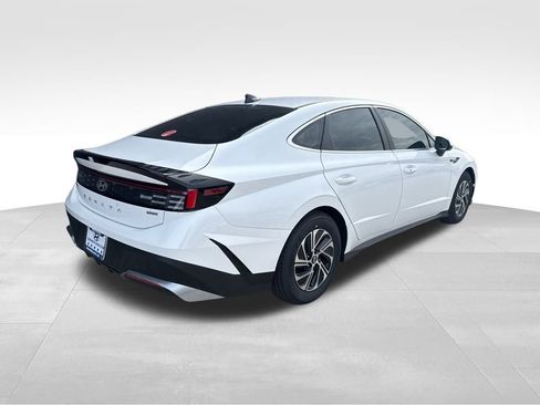 New 2026 Hyundai Sonata Blue FWD image 4