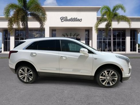 Certified 2024 Cadillac XT5 Premium Luxury w/ Technology Package FWD image 16