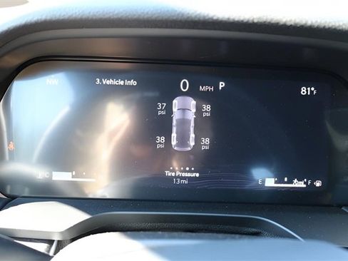 New 2025 Jeep Grand Cherokee Limited w/ Black Appearance Package image 27