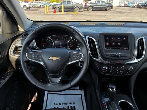 Used 2020 Chevrolet Equinox LT AWD/4WD image 10