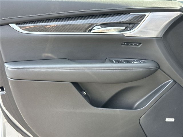 Certified 2024 Cadillac XT6 Sport w/ Technology Package AWD/4WD image 23