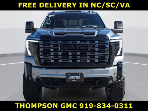 New 2025 GMC Sierra 2500 Denali Ultimate w/ Max Trailering Package image 11